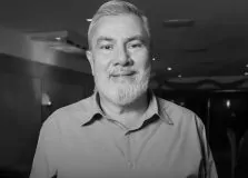 Luto! Morre Edilson Bomfim, gerente do restaurante Chez Bernard em Salvador