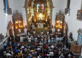 Orquestra Afrosinfônica emociona fiéis com concerto na Igreja Rosário dos Pretos, em Salvador