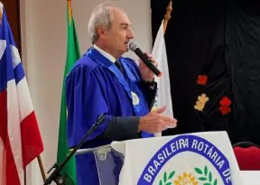 Paulo Cavalcanti toma posse na Academia Brasileira Rotária de Letras