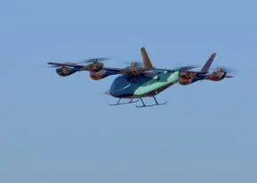 Projeto de carro voador da Embraer avança e realiza 1º teste de voo