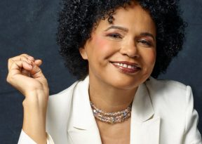 Teresa Cristina e Sambaiana promovem noite especial de samba no Pelourinho