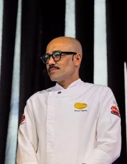 Vini Figueira leva gestão, operação e gastronomia a congresso nacional em Salvador