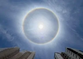 Entenda o fenômeno que formou um círculo luminoso no Sol de Salvador