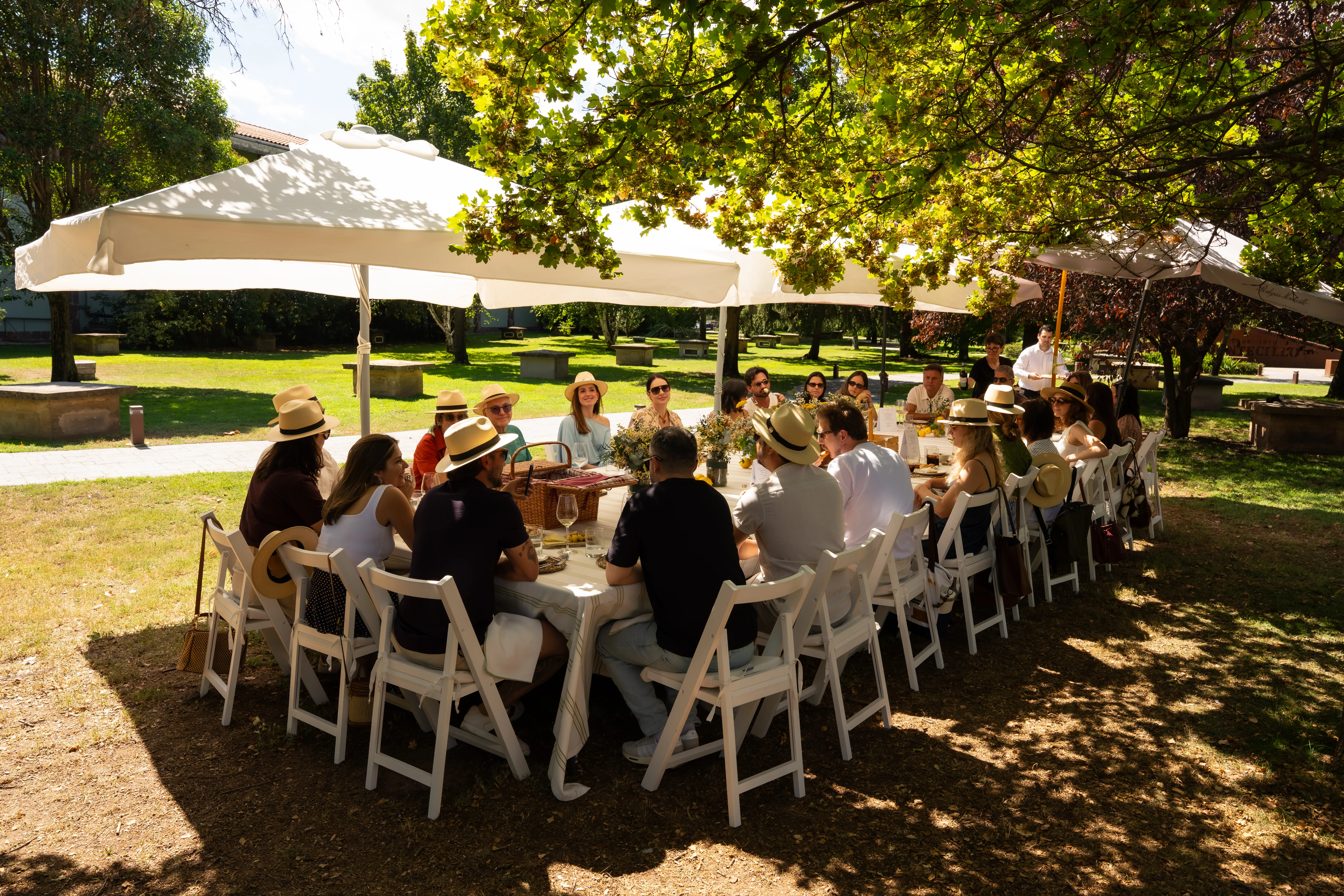 Dell Anno Best em Bilbao e Rioja