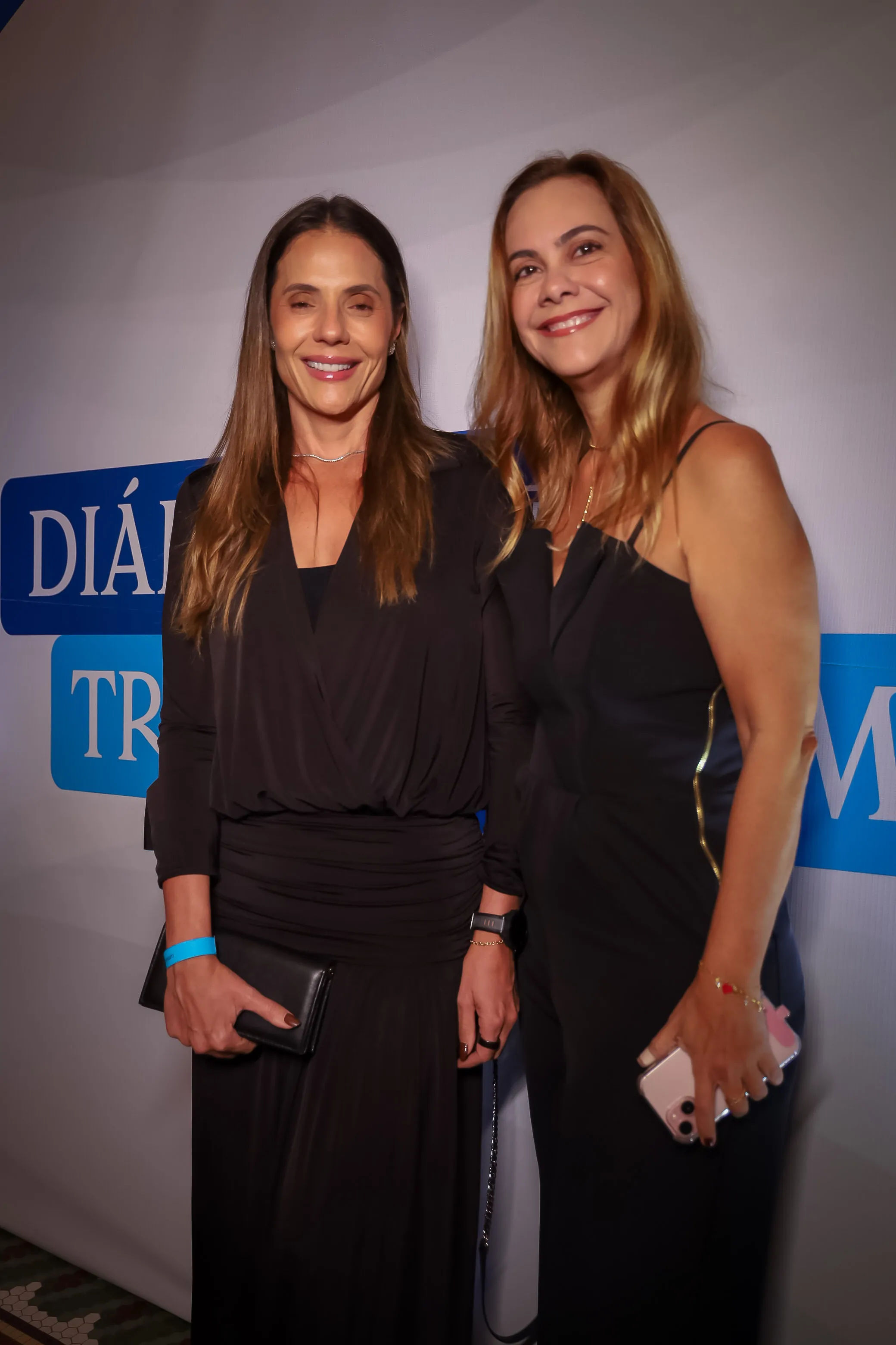 Raquel Chequer e Silvana Pires