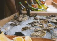 Rio Vermelho ganha programação com frutos do mar, vinhos e música