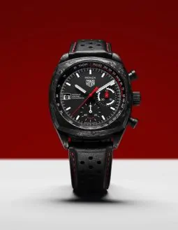 TAG Heuer celebra cinco décadas do Monza com cronógrafo em edição especial