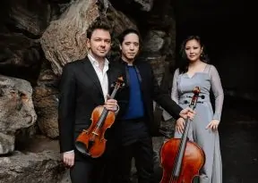 Trio Sitkovetsky traz repertório de Beethoven, Schumann e Dvořák a Salvador
