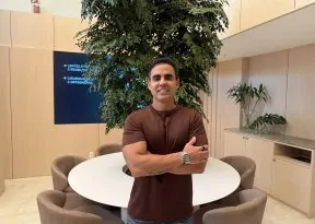 Turismo de saúde: Dr. Eduardo Oliva avalia aumento de pacientes que procuram o Brasil para tratamentos odontológicos