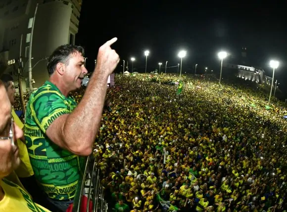 Flávio Bolsonaro na Bahia: veja os destaques da passagem do presidenciável por Salvador