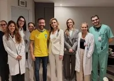 André Janones recebe alta e deixa hospital após passar por internação
