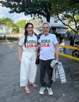 Caetano Veloso e Paula Lavigne votam no Rio de Janeiro: “soberania não se negocia”