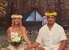 Carla Perez e Xanddy renovam votos em celebração intimista no México