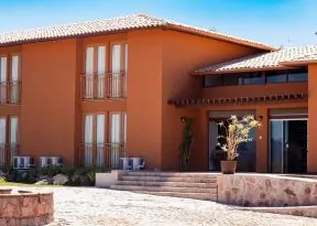 Casarão Alpina celebra 30 anos com música e gastronomia na Chapada Diamantina