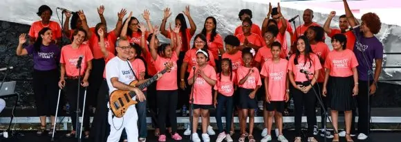 Coral Vozes da Vida celebra três anos com apresentação especial no Martagão Gesteira