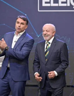 Campanhas de Lula e Flávio Bolsonaro fecham acordo para abertura de sigilos