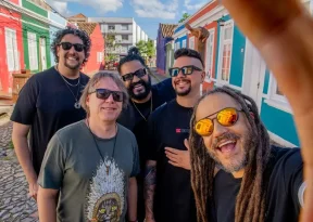 Festa Havaiana retorna a Salvador com atmosfera tropical e destaques da surf music e do pop-reggae nacional