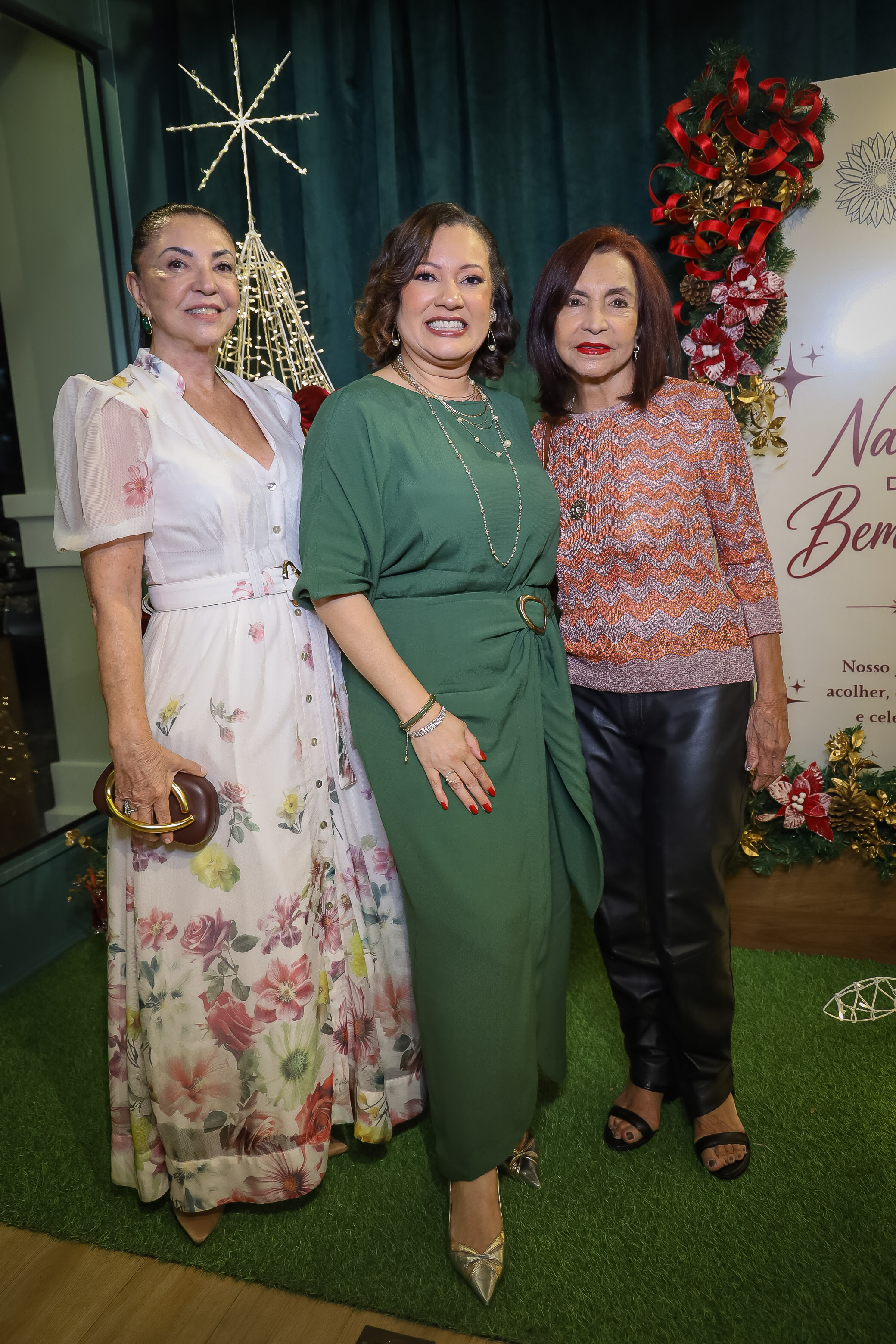Katia Marinho e Vera Pepe com Elis Piñón