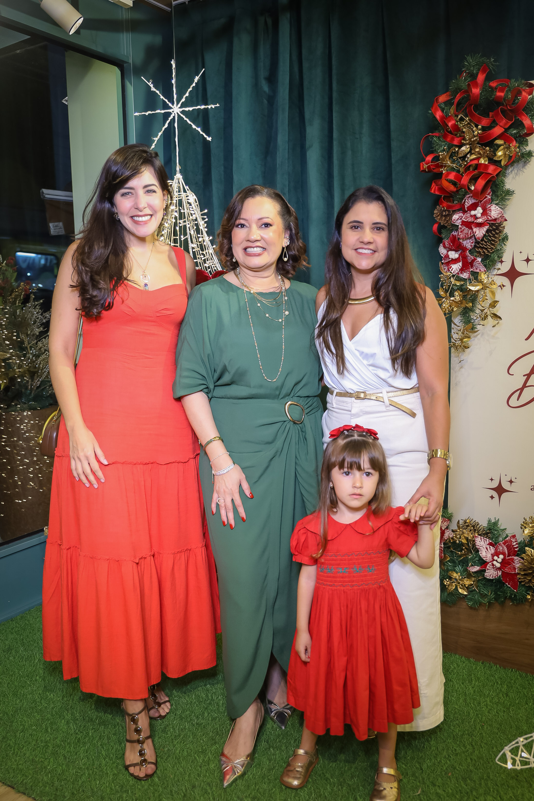 Raissa Pedreira, Elis Piñón, Michele Freire e Júlia Freire