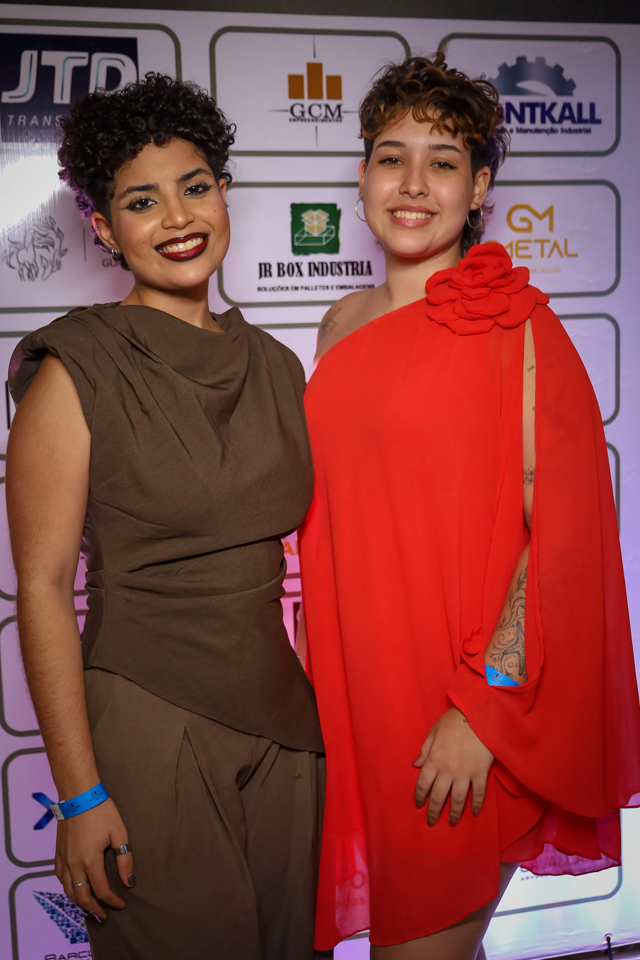 Mirelle Evangelista e Maria Clara Hamude