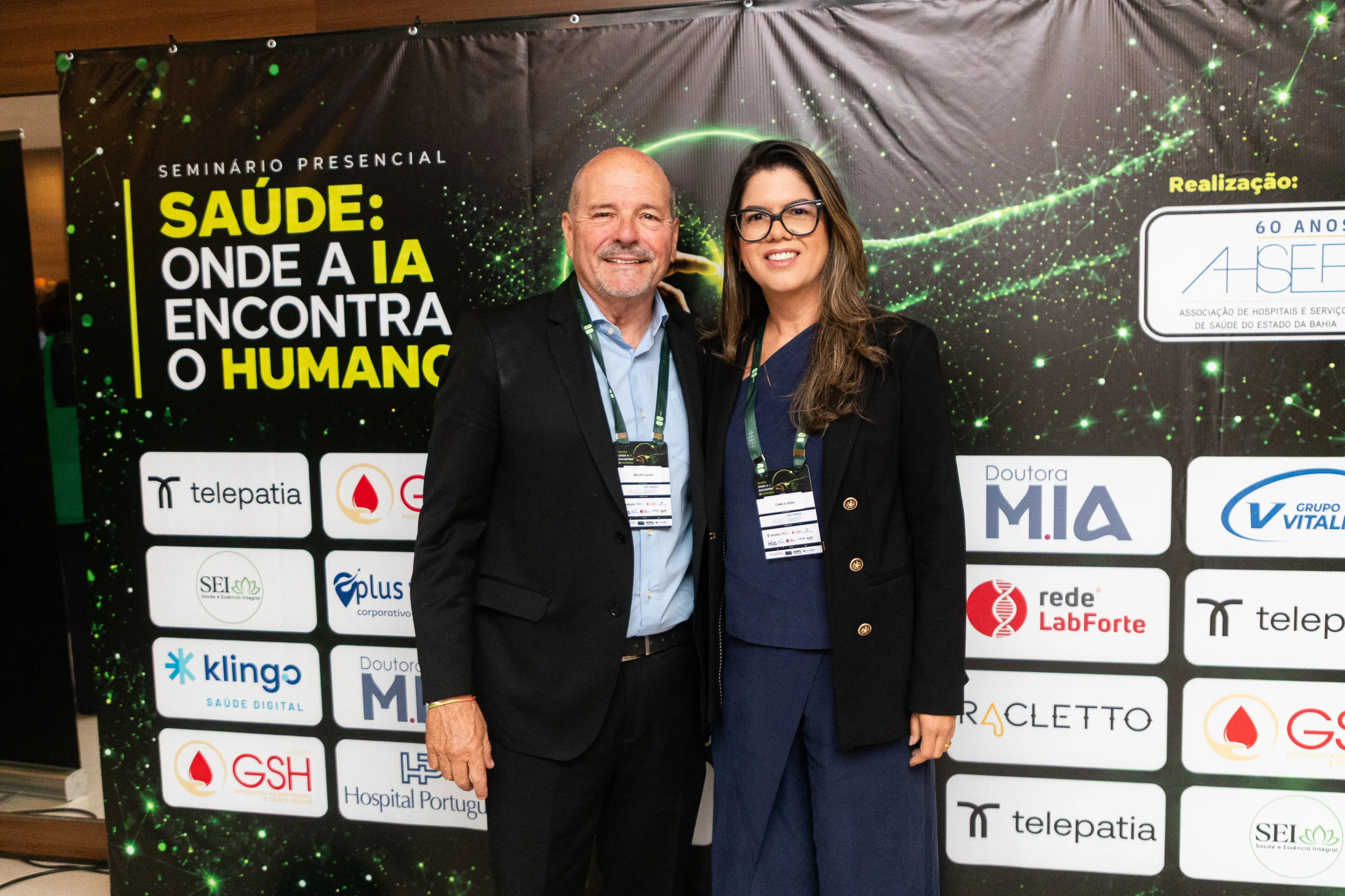 Mauro Adan e Camila Sena