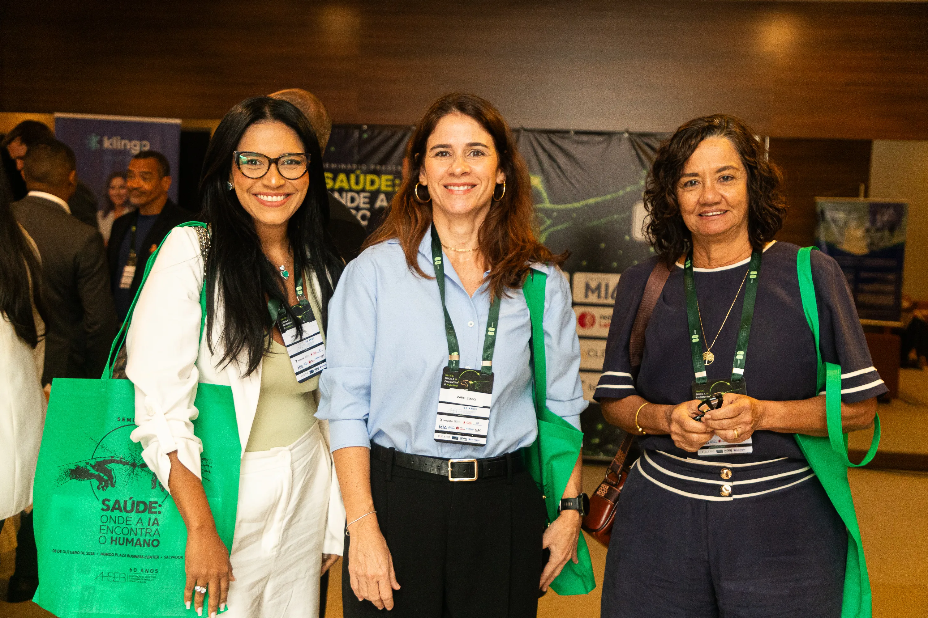 Tamiris Queiroz, Isabel Ciacci e Barbara Sobral