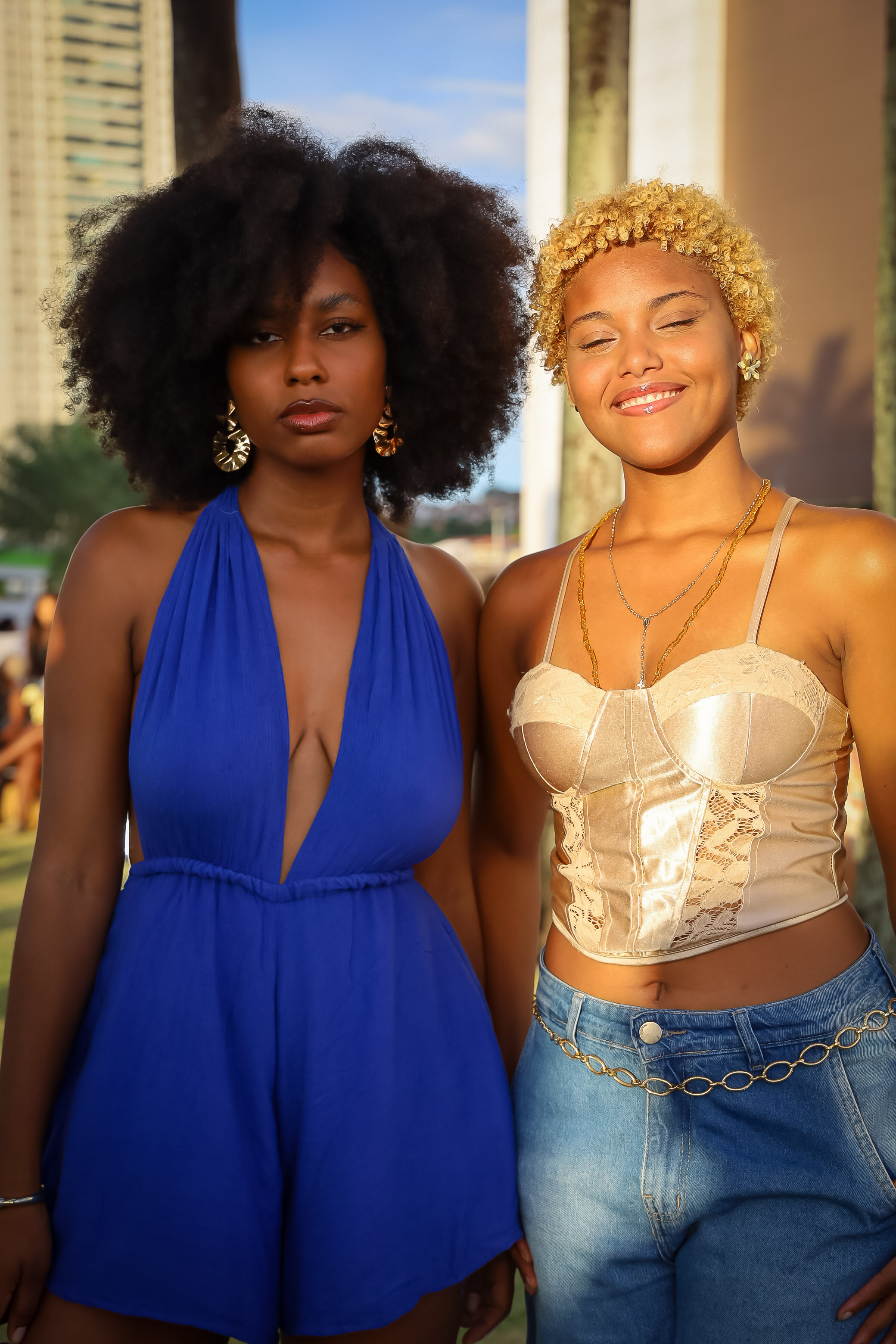 Talita Santos e Vitória Caroline