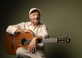 João Bosco celebra 80 anos com o espetáculo “Amigos Novos e Antigos”, em Salvador