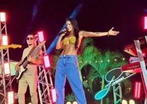 Larissa Marques assume nova identidade artística com audiovisual gravado no Baixo Sul da Bahia