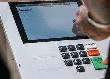 Mais de 100 urnas eletrônicas foram substituídas durante primeiro turno na Bahia; veja balanço do TRE-BA