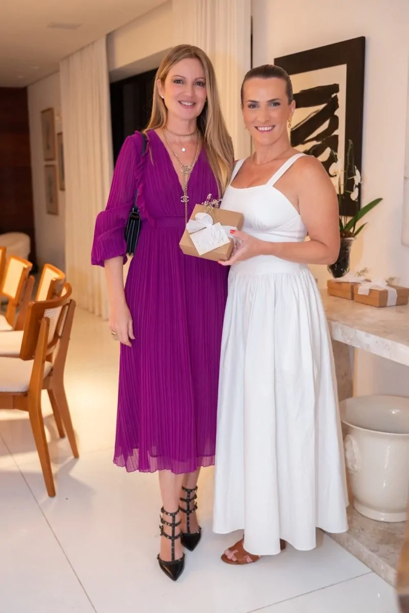 Isabela Dantas e Katerine Rios
