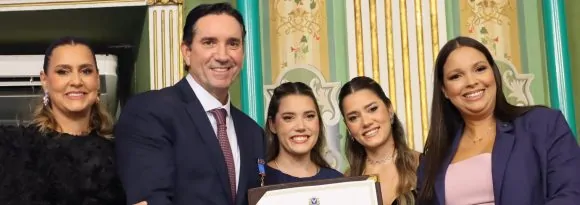 Valton Pessoa é condecorado com a Medalha Thomé de Souza