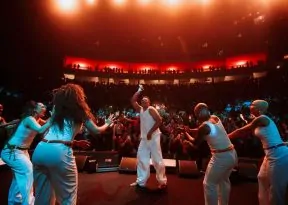 Xanddy levou emoção e energia à Concha Acústica com o show “Só as Antigas”