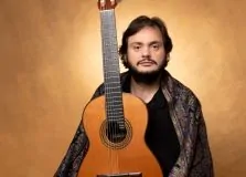 Yamandu Costa leva liberdade de criação e riqueza de influências musicais para show em Salvador